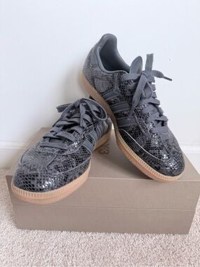 adidas Women’s Gray Snake-Print Sneakers with Gum Sole